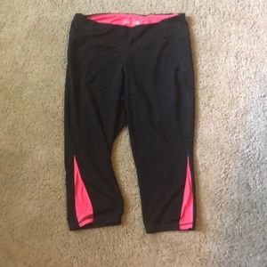 Capri workout pants